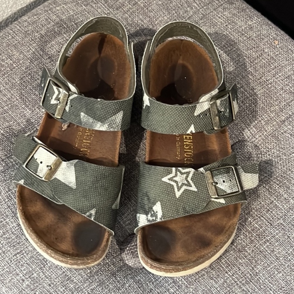 Rare Authentic Birkenstock kids star buckle designer sandals sz 13 kids boys - Picture 5 of 14